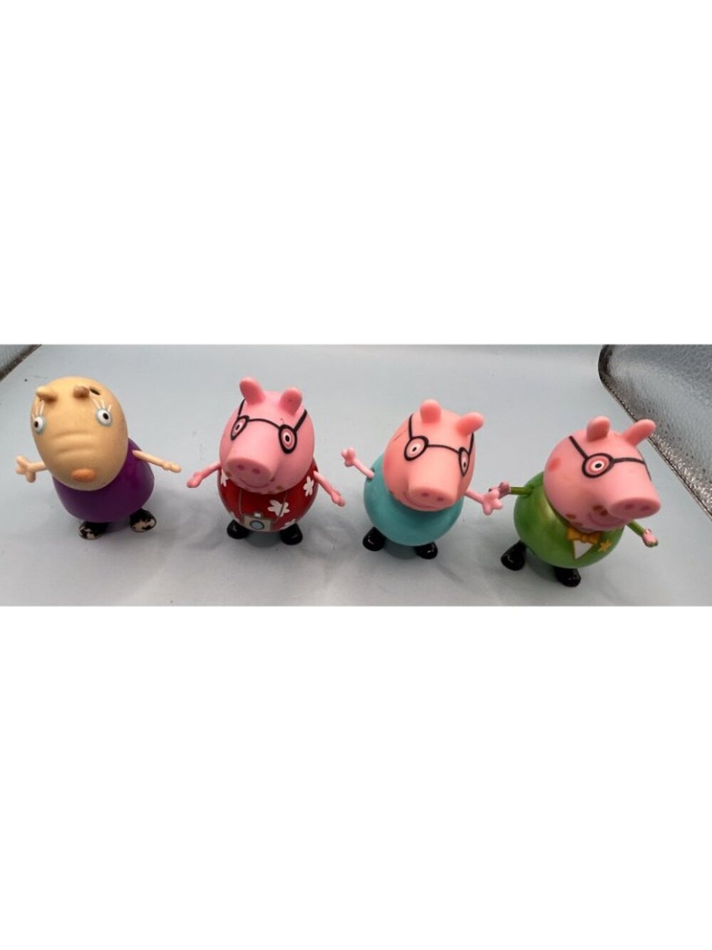 Peppa Pig Peppa's Adventures Peppa's Family Lot Of 11 Figures and Accessories - Picture 10 of 12
